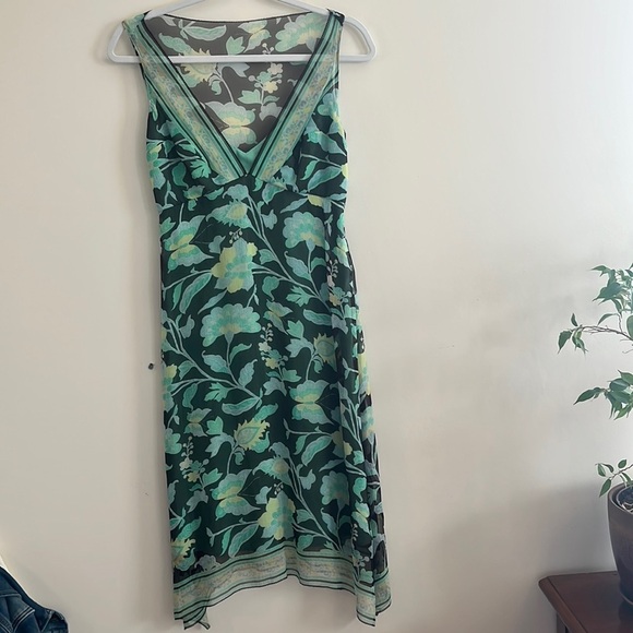 Elie Tahari Dresses & Skirts - Elie Tahari y2k Silk Chiffon Green Blue Floral Butterfly Dress sz 2 90s paisley